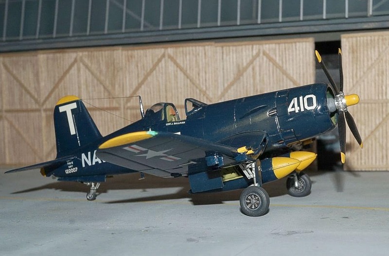 Chance Vought F4U-5 Corsair