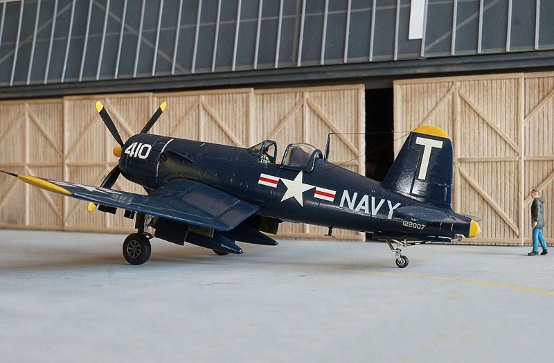 Chance Vought F4U-5 Corsair