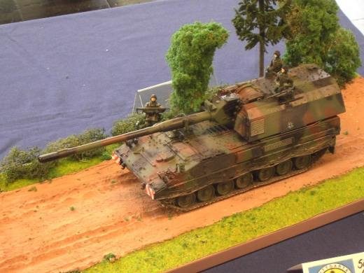 Panzerhaubitze 2000 in 1:35