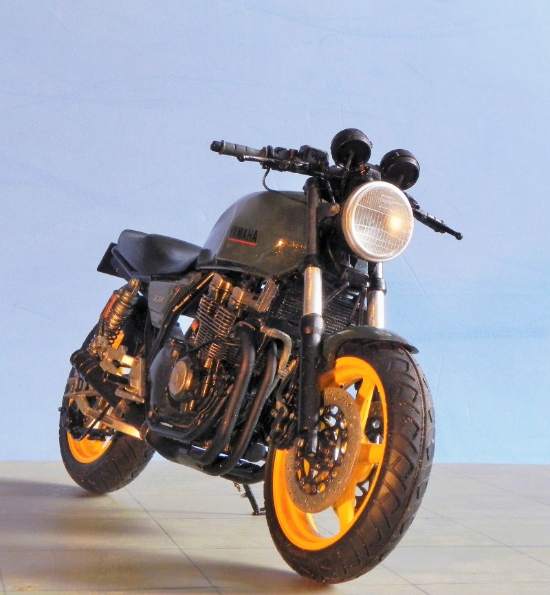 Yamaha XJR400S