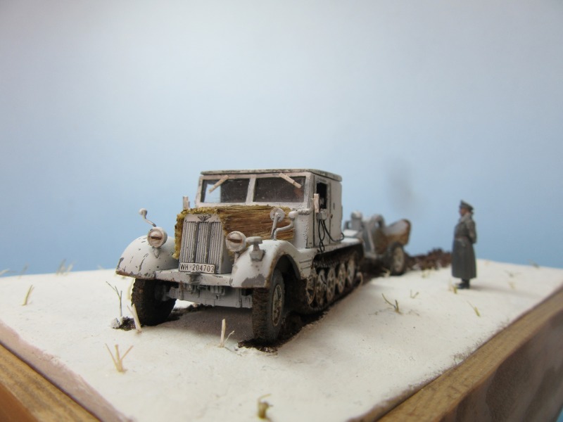 Sd.Kfz. 11/3 mit Entgiftungspflug 41