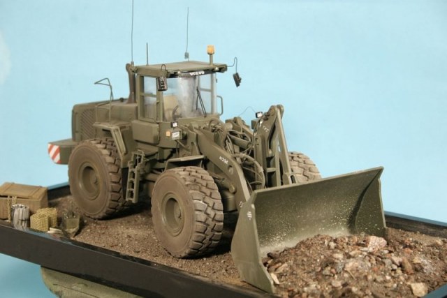 Volvo L220E Wheel Loader