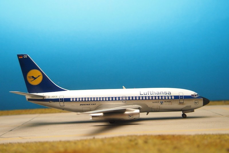 Boeing 737-200