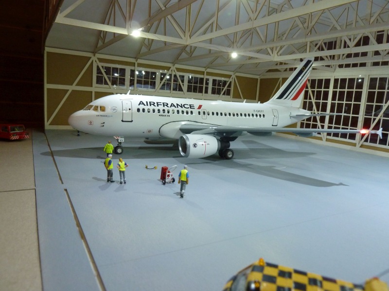 Airbus A318