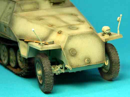 Sd.Kfz. 251/9 Ausf. D Stummel