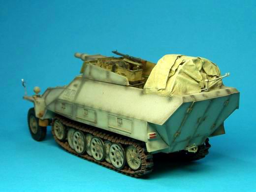 Sd.Kfz. 251/9 Ausf. D Stummel