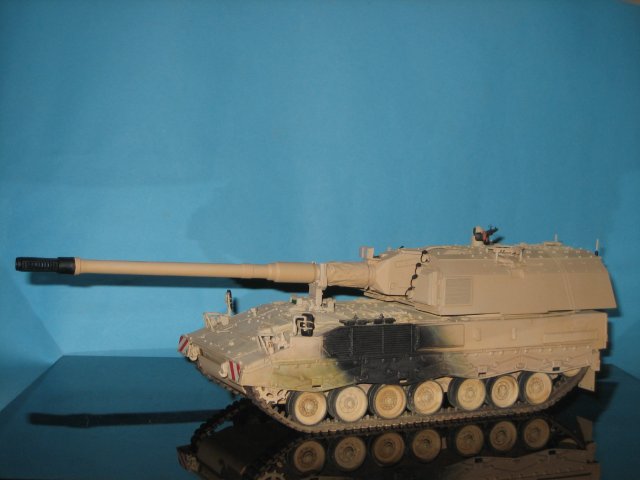 Panzerhaubitze 2000