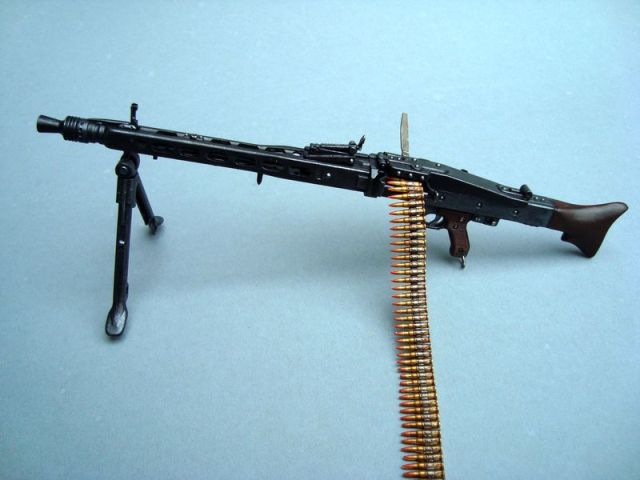 MG 42