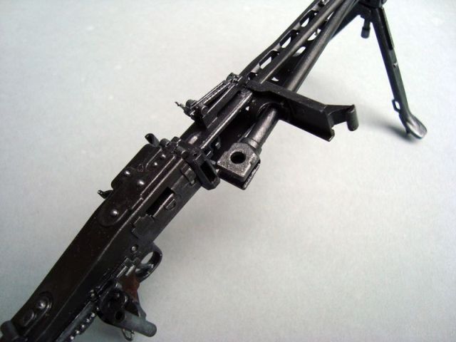 MG 42