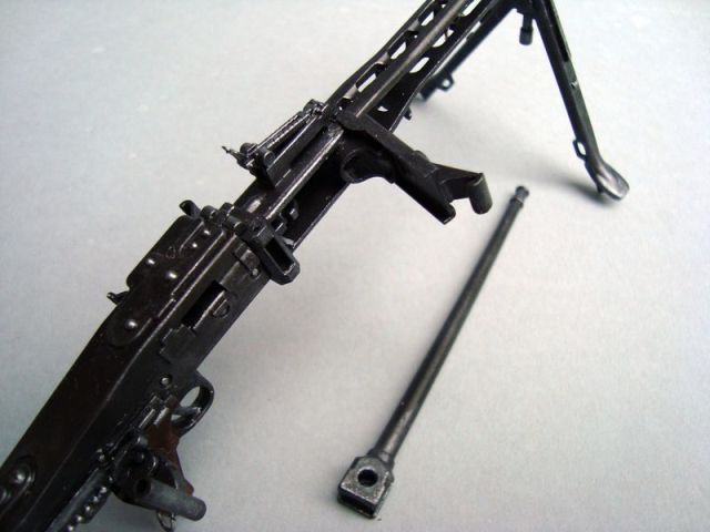 MG 42