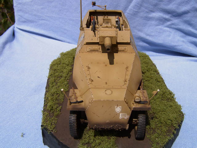 Sd.Kfz. 251/9 Ausf. D Stummel