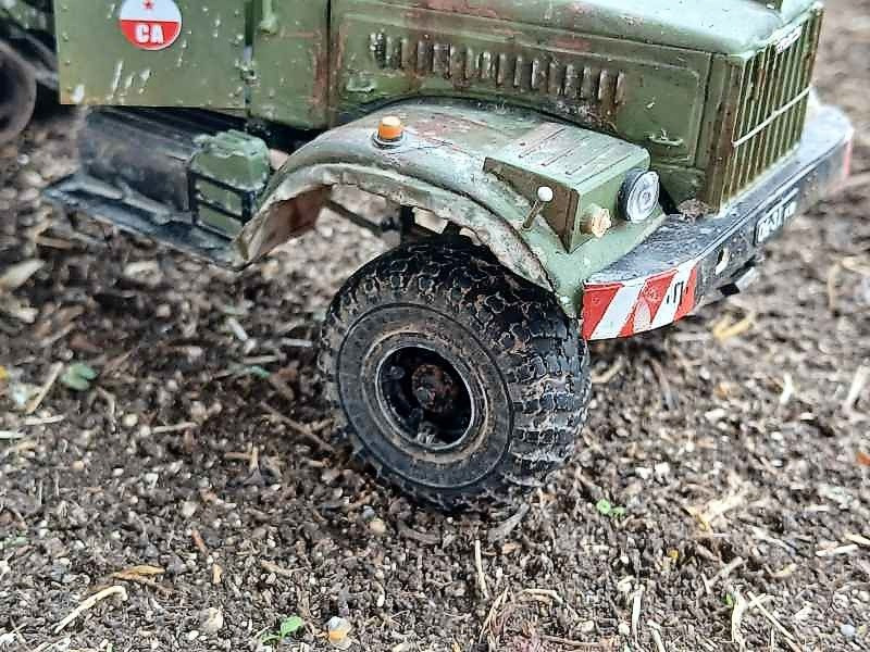 Schwerer LKW 6x6 KrAZ 255 B