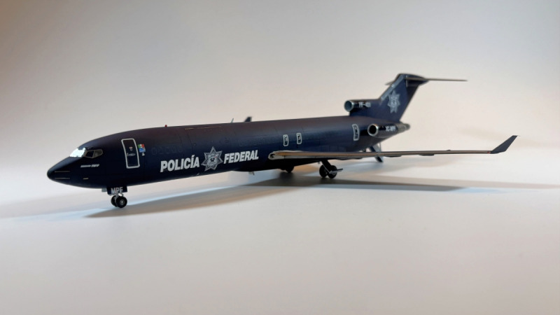 Boeing 727-264(Adv)(F)