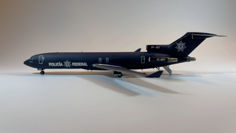 Boeing 727-264(Adv)(F)