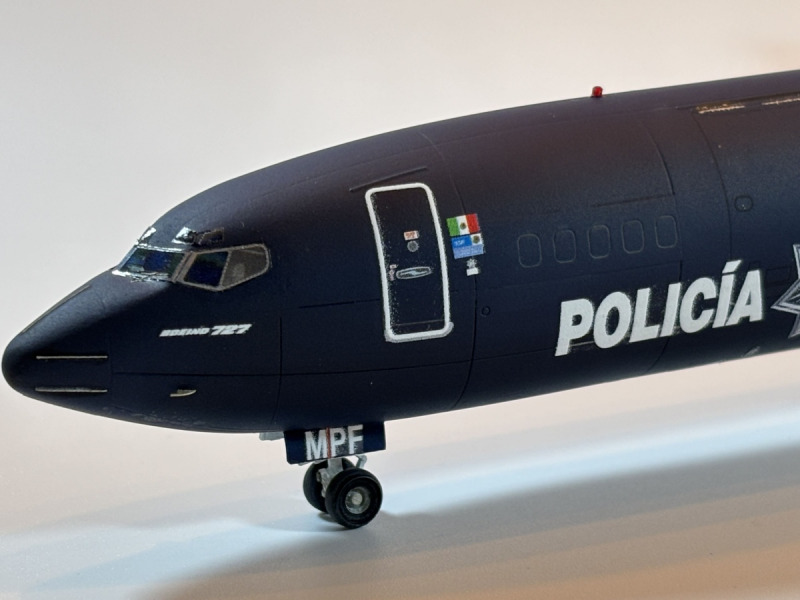 Boeing 727-264(Adv)(F)