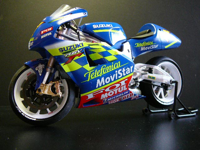 Suzuki RGV-T