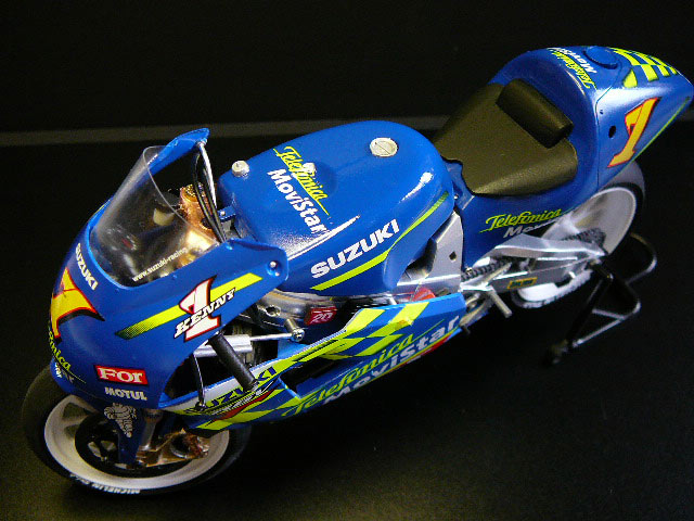 Suzuki RGV-T