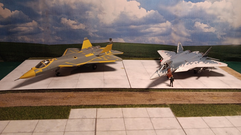 Suchoi Su-57 und T-50 im Vergleich