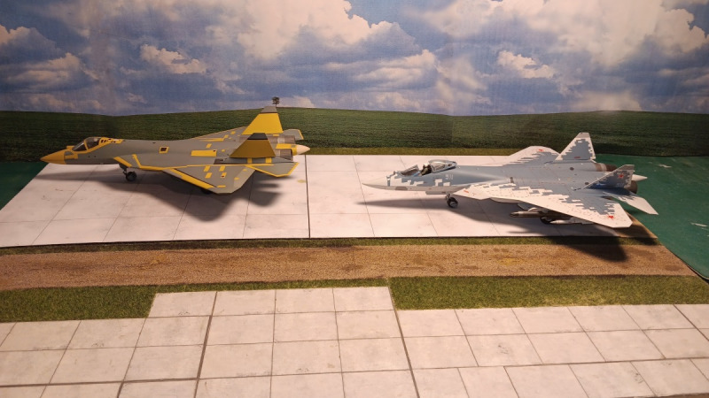 Suchoi Su-57 und T-50 im Vergleich