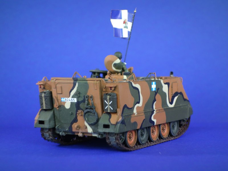 M113