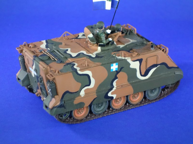 M113