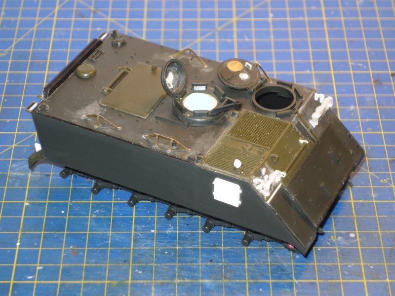 M113