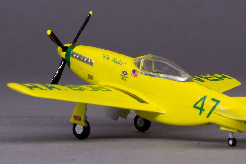 Race Mustang P-51D "Ole Yeller"