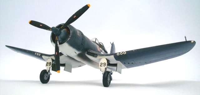 Chance Vought F4U-1A Corsair