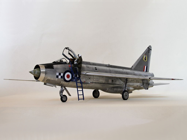 English Electric Lightning F.2