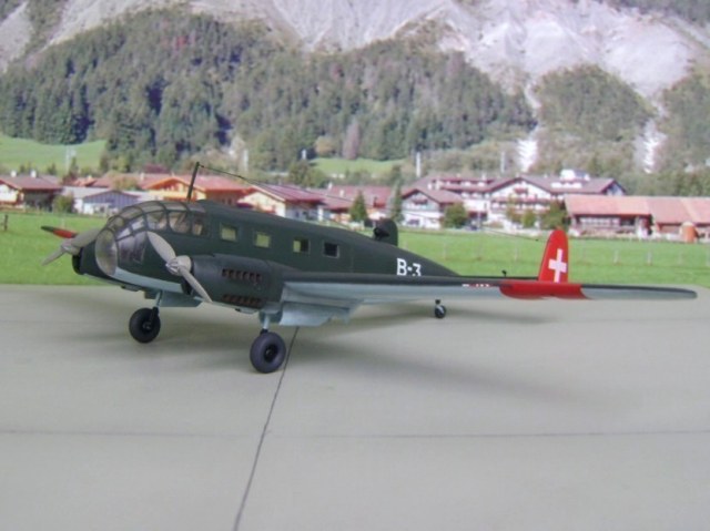 Modell Siebel Si-204 D-1 Immatrikulation B-3