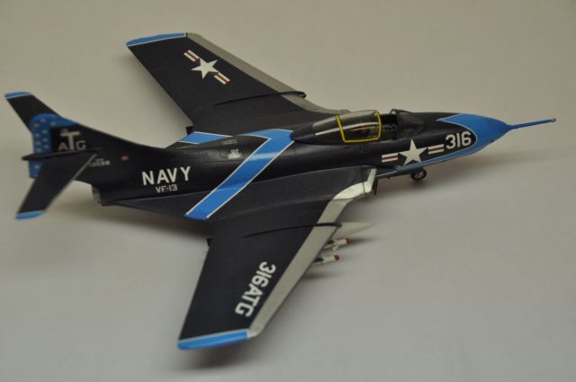 Grumman F9F-8 Cougar