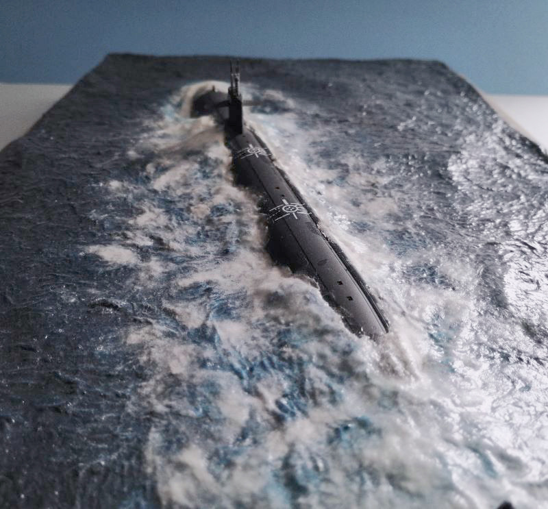 USS Los Angeles (SSN-688)