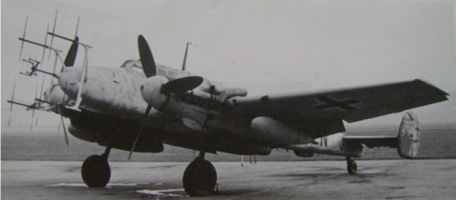 Me-110 G-4 Nachtjäger mit den neuesten Lichtenstein Radaranlagen SN-2