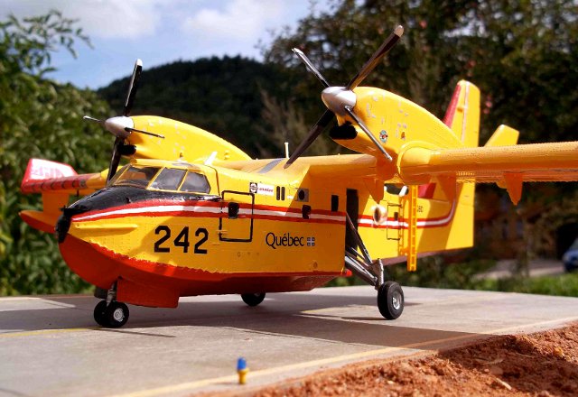 Canadair CL-415