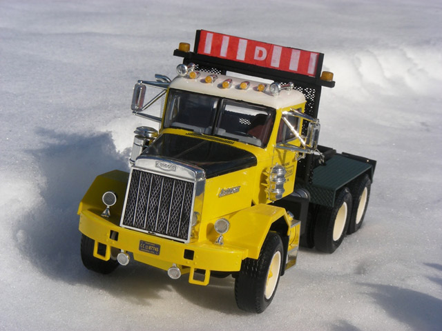 Autocar DC-9964 Winch Truck