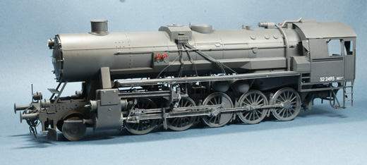 Kriegslokomotive Baureihe 52 mit Steifrahmentender 4 T 30