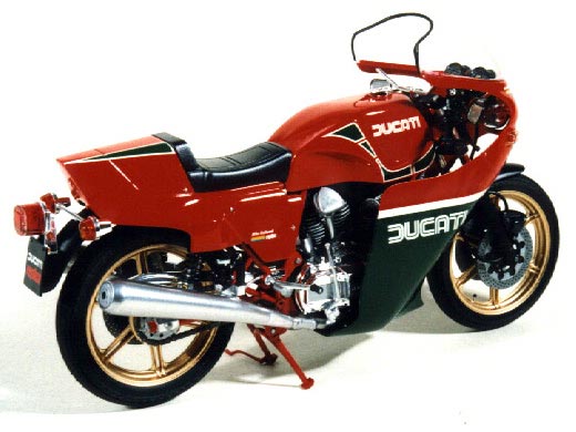 Ducati 900