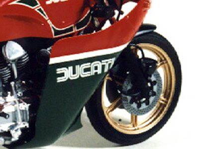 Ducati 900