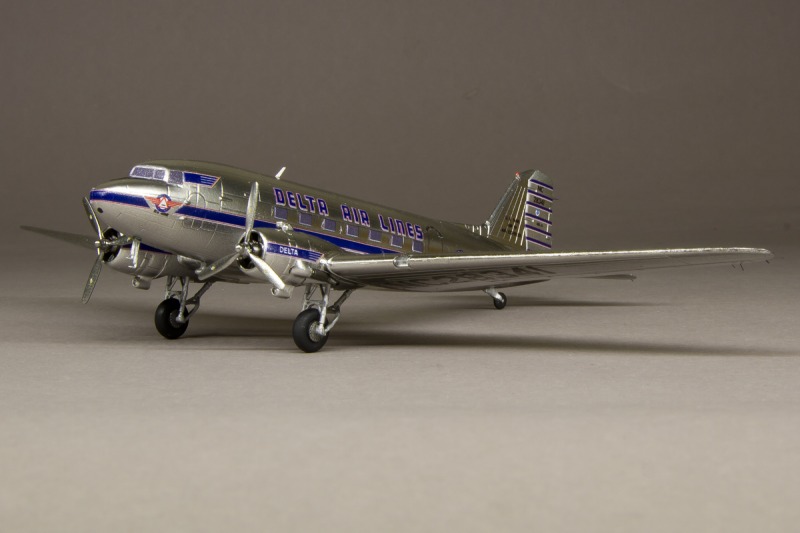Douglas DC-3