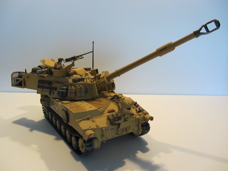 M109A6 Paladin