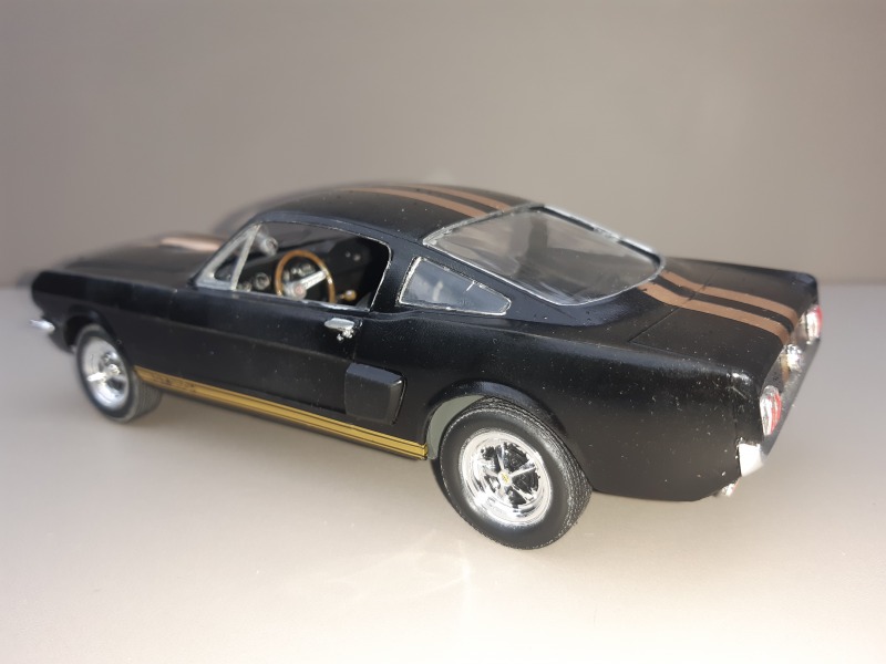 Voiture Miniature Ford Mustang Shelby GT350H 1965 - Échelle 1:43 Ixo Altaya - Neuf Sous Vitrine