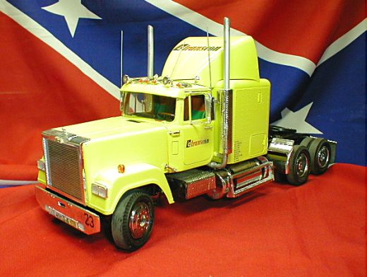 Mack Superliner