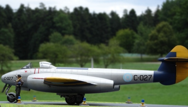 Gloster Meteor F.4