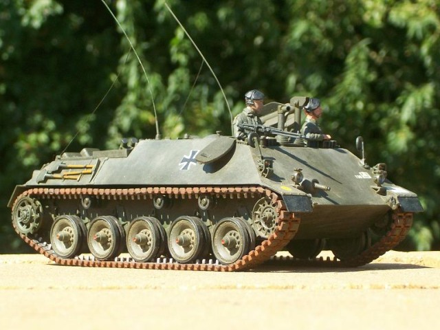 Raketenjagdpanzer 1