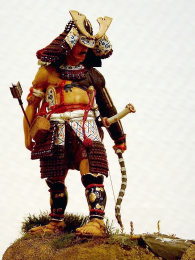 Samurai in mittlerer Rüstung