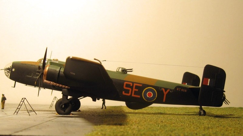 Handley Page Halifax B.III