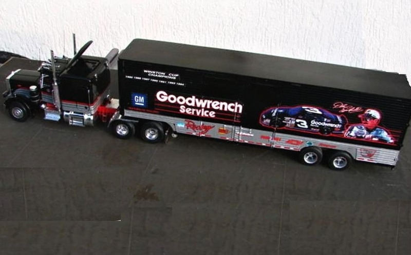 NASCAR RCR Goodwrench Racing Hauler