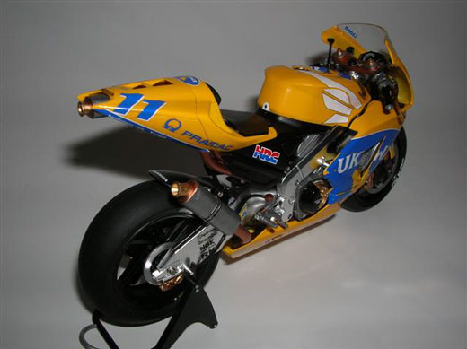 Honda RC211V