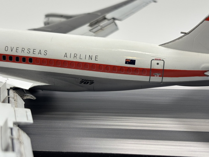 Boeing 707-138B