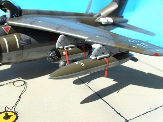 Maquette Avion Heller 1/100 Dornier Alpha Jet (RFA 1976) - Réf 048